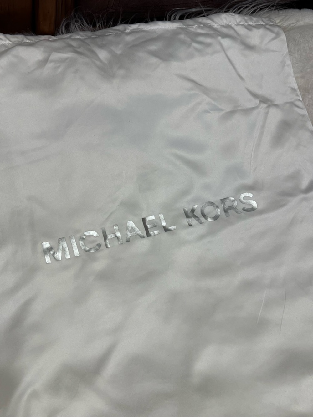 Michael Kors Silver Logo White Satin Dust bag 21x21 - Picture 3 of 8